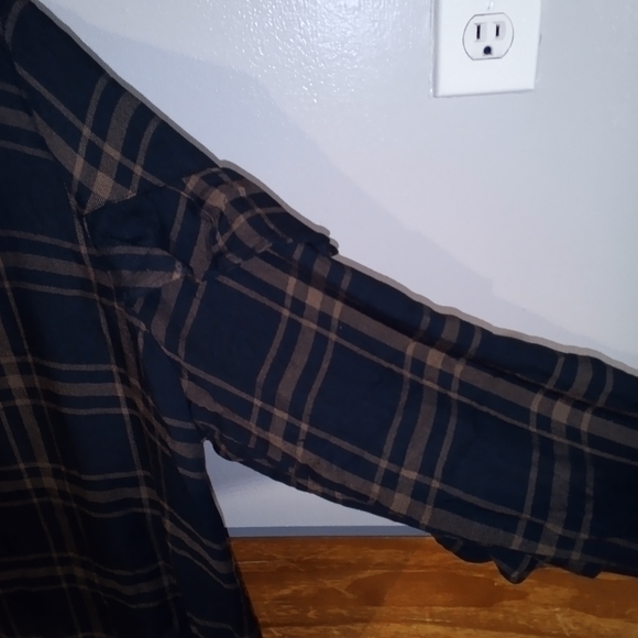 Mud Pie 100% rayon plaid button down ruffle sleeves frayed hem shirt L - Picture 9 of 12